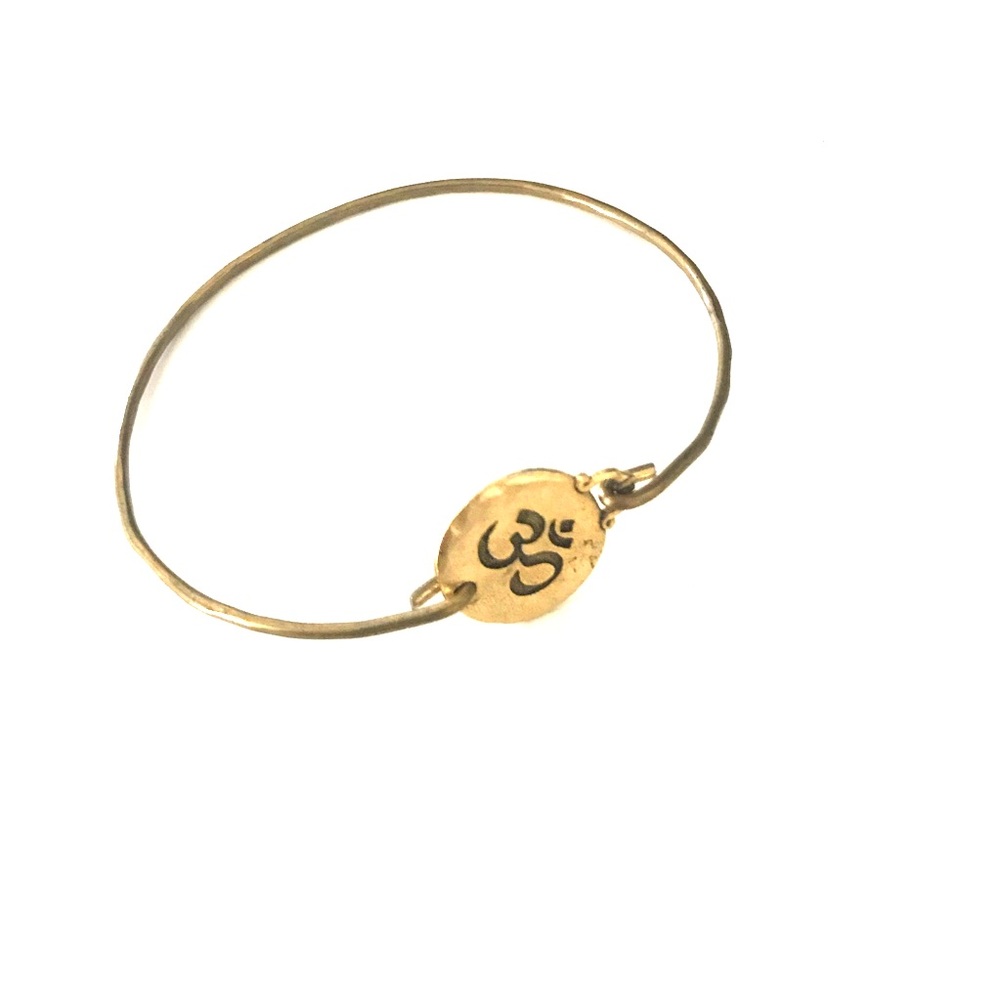 Om bangle